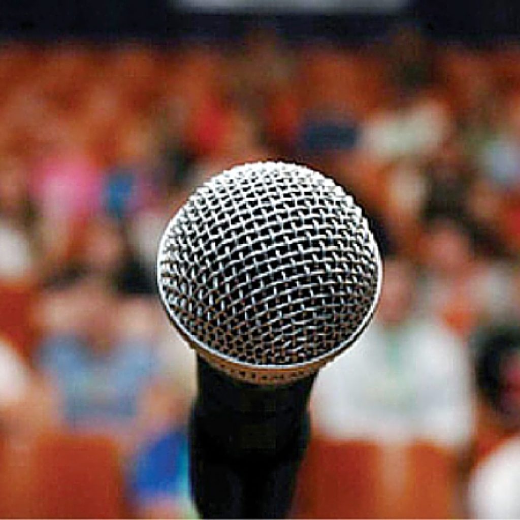 Microphone, how to become an authority in your niche